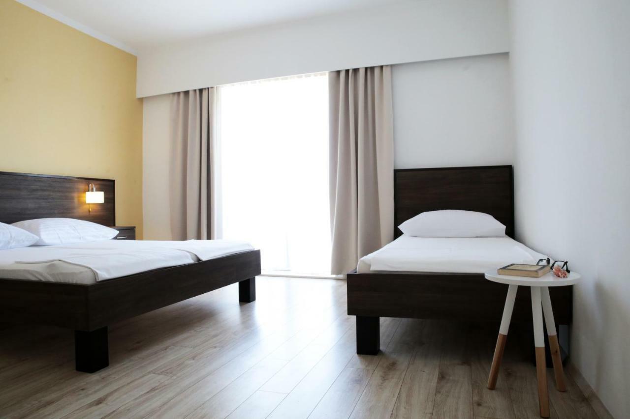 Apartments And Rooms Bozena Vodice Exterior foto