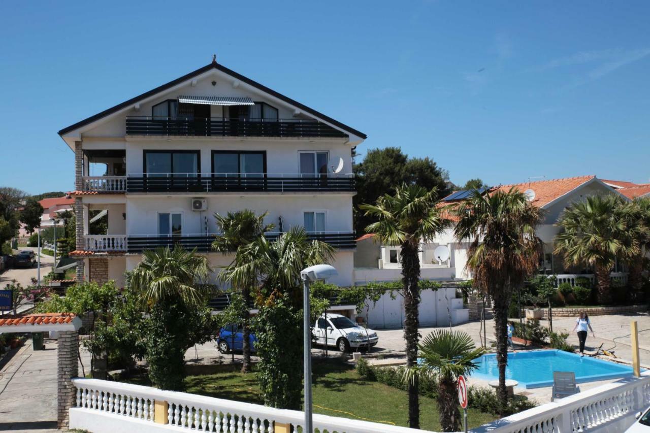 Apartments And Rooms Bozena Vodice Exterior foto