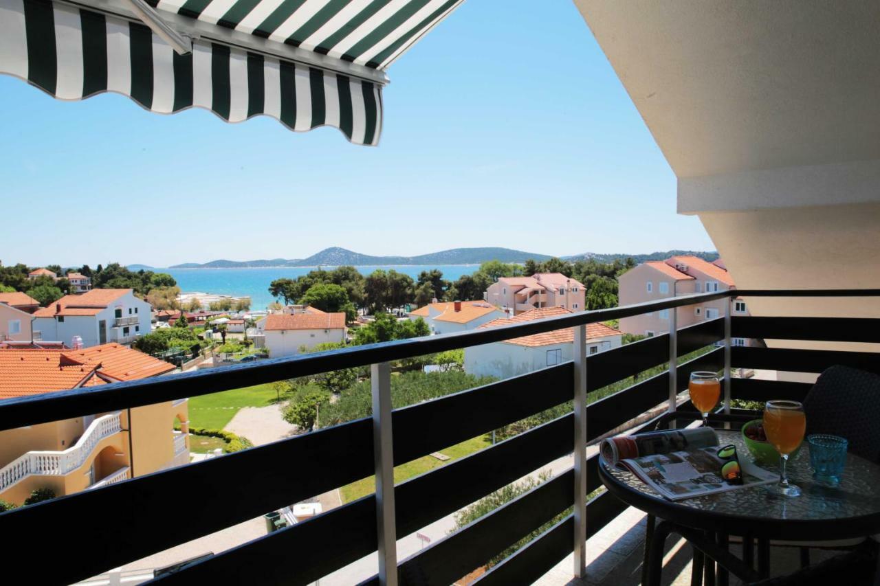 Apartments And Rooms Bozena Vodice Exterior foto